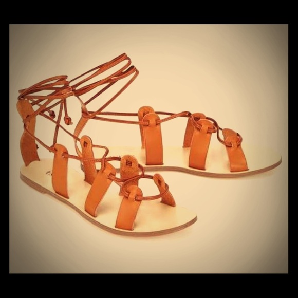 VERITEE Lace up Sandal ~ NWOB