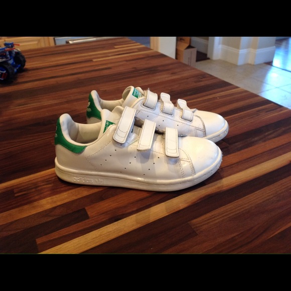 Adidas Other - Gently Used Adidas Youths Stan Smith Sneakers 2.5