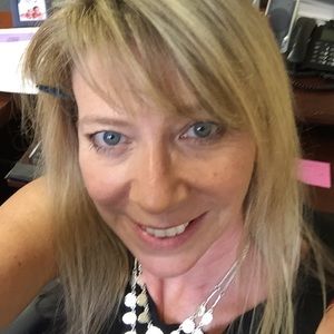 Meet your Posher, Norma