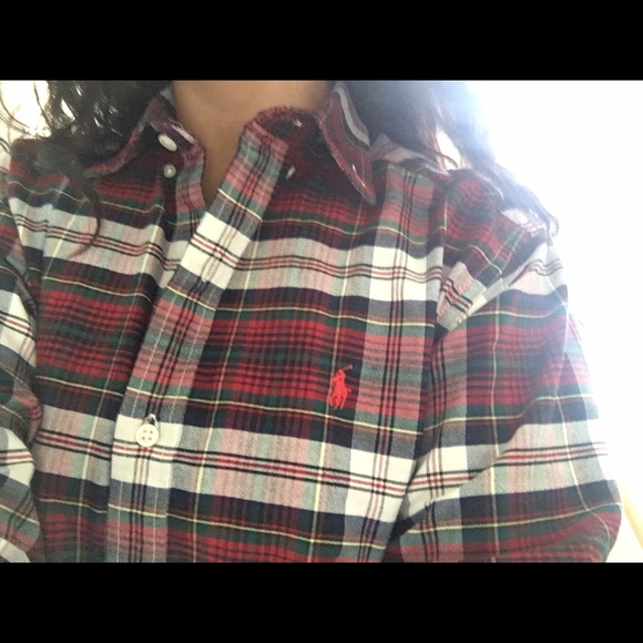 Polo button up 👔❤️ - Picture 3 of 4