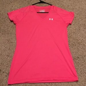 Women's pink under armour tee shirt
