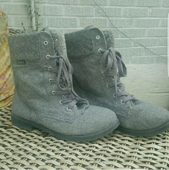 Roxy Shoes - 💥SOLD💥Roxy fleece Boots