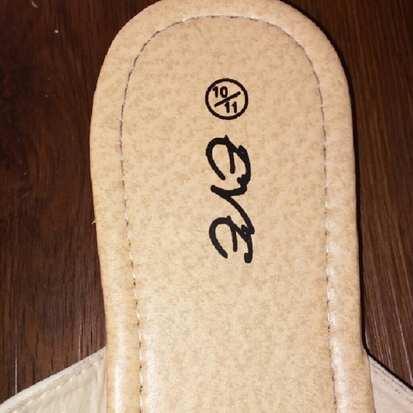 Sandals - Picture 2 of 2