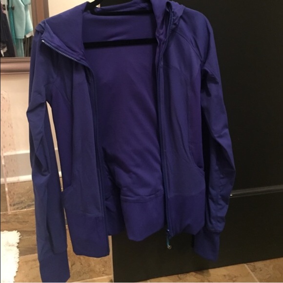 Lululemon in flux jacket