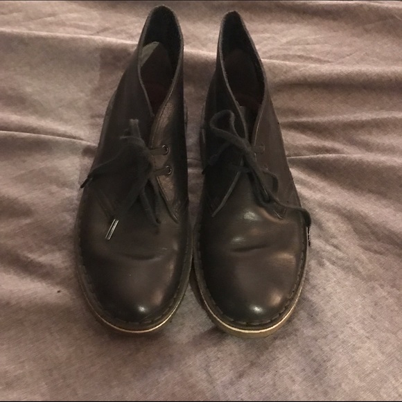 Clark desert boot.