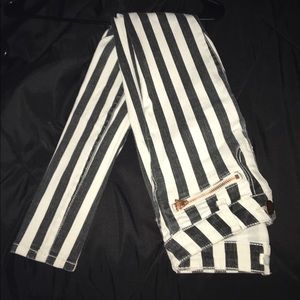 Striped skinny jeans from buckle