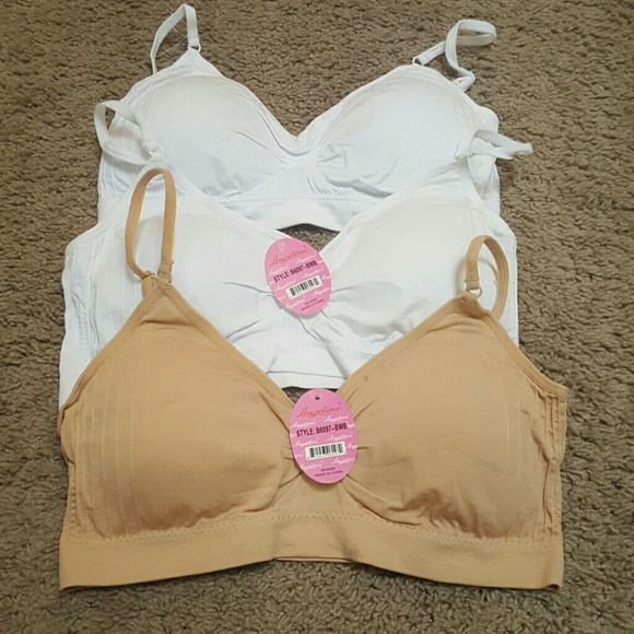NWT Set of 3 Seemless Bras