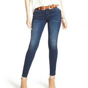 High-waisted Skinny Jeans