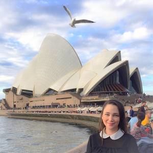 Meet your Posher, Laura