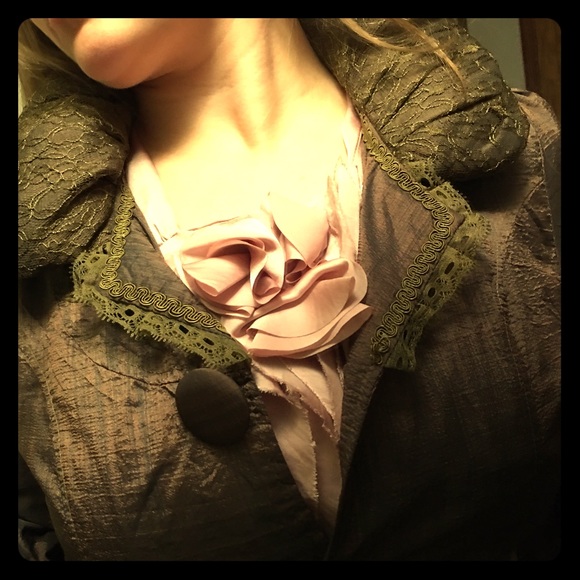 Olive green long dressy boutique jacket🍃🍁