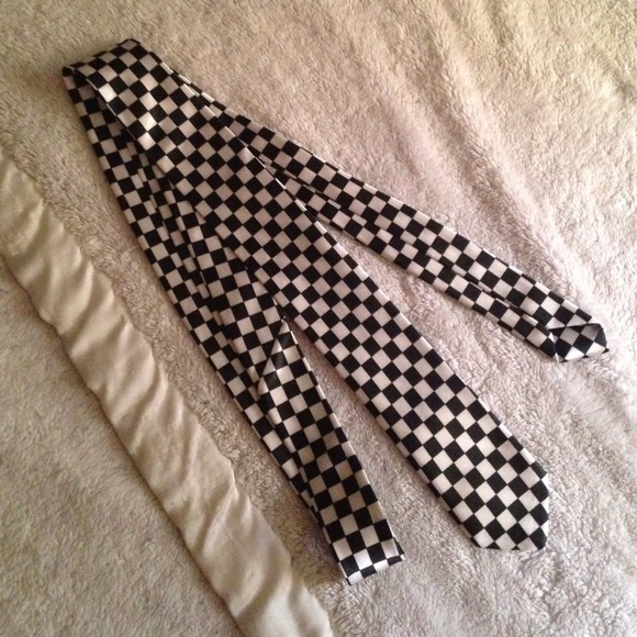 Checkerboard tie