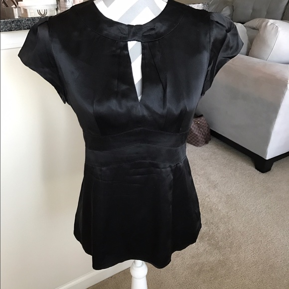 Nanette Lepore keyhole top black silk size 4