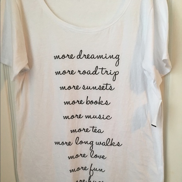 Graphic T-shirt size small NWT