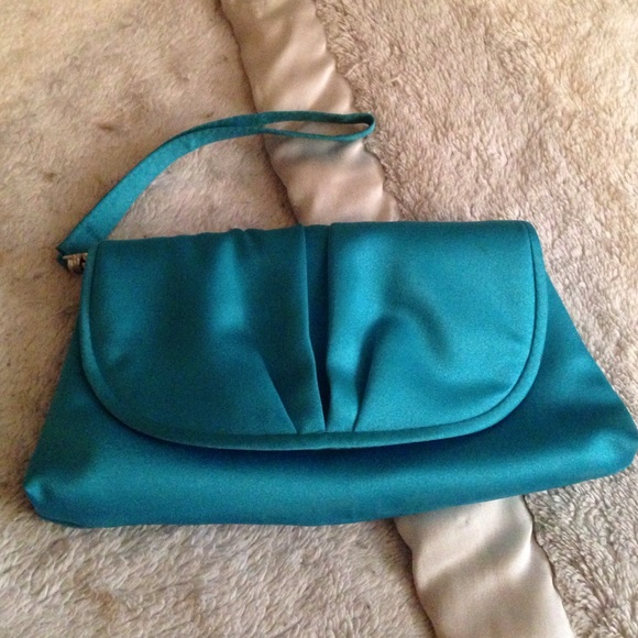 Blue clutch