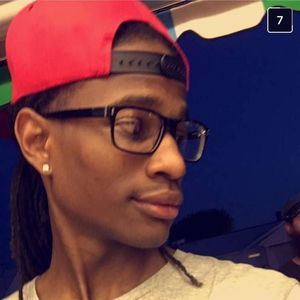 Meet your Posher, Warren