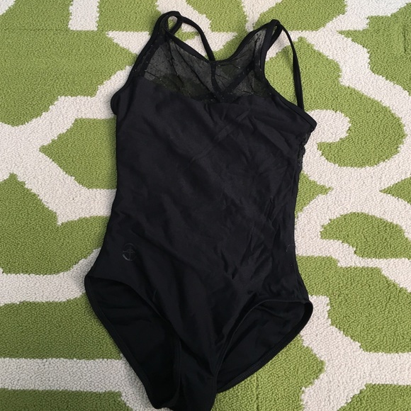 black wear moi leotard