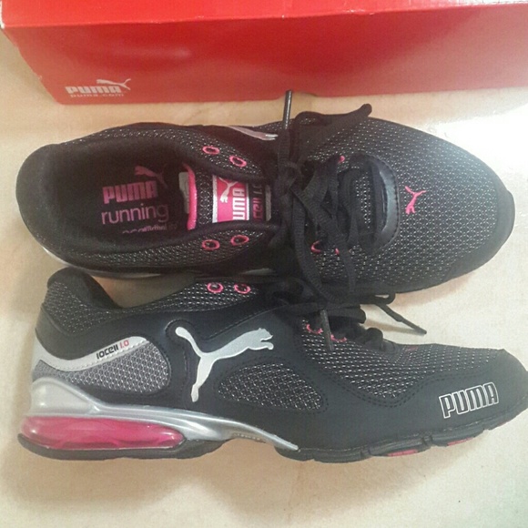 Puma Women Shoea