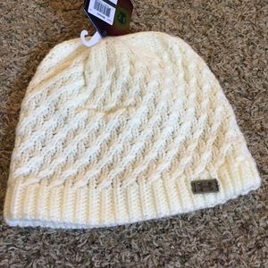 Cream under armour knit beanie with tags!
