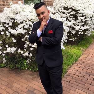 Meet your Posher, Luis