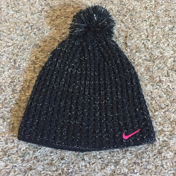Nike beanie never even worn