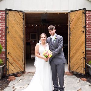 Meet your Posher, Courtney