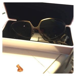 DKNY SUNGLASSES