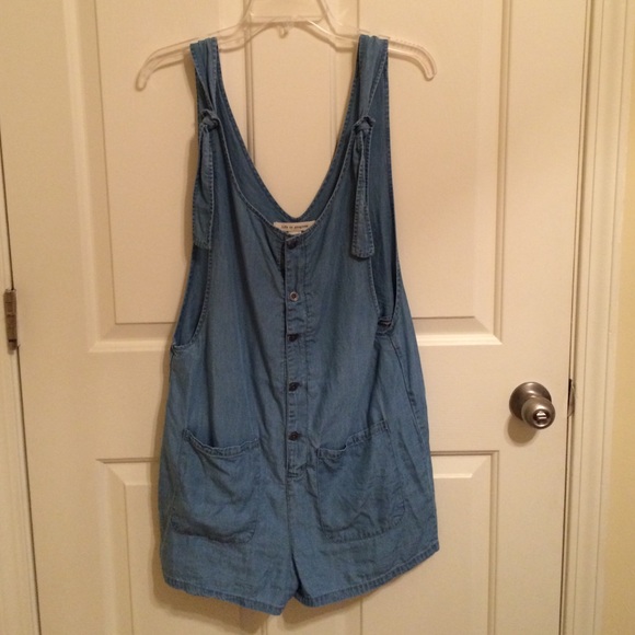 Cute Denim Overall Romper / F21