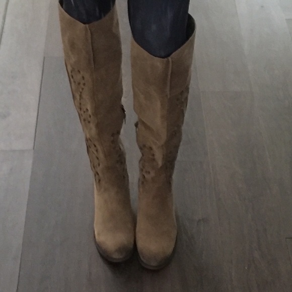 Carlos by Carlos Santana Tan Suede Boots Western