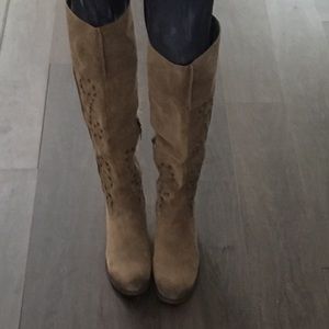 Carlos by Carlos Santana Tan Suede Boots Western