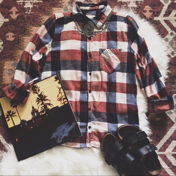 Forever 21 Tops - SOLD🍂The World's Coolest Flannel🍂