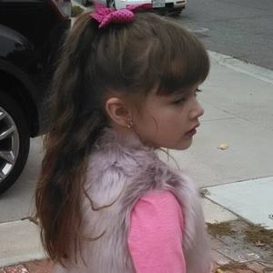 Meet your Posher, Sharon