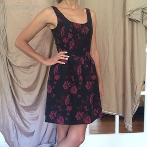 Black & floral BB Dakota dress with pockets!!