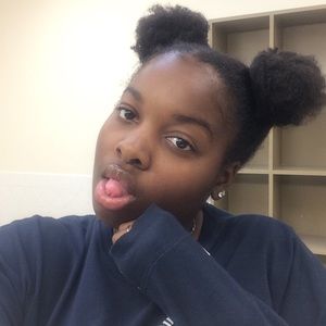 Meet your Posher, Brianna