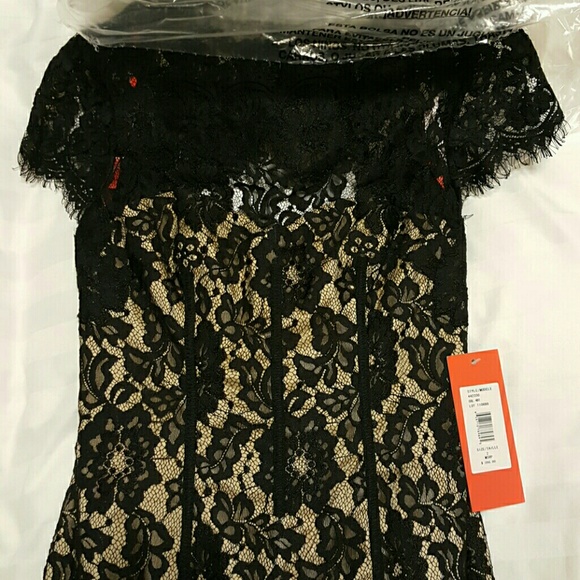 NWT Monique Lhuillier Lace Cap Sleeve Dress, Black - Picture 3 of 6