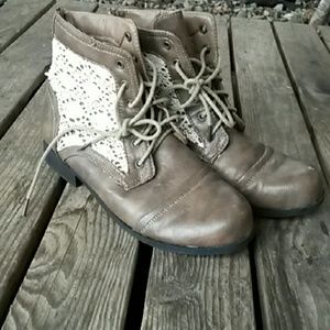 Taupe/lace boots