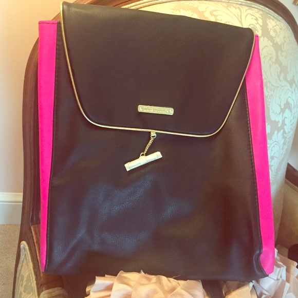 Juicy couture back pack never used
