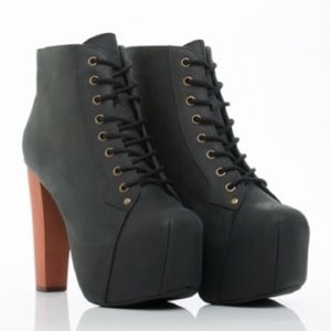 Black Litas