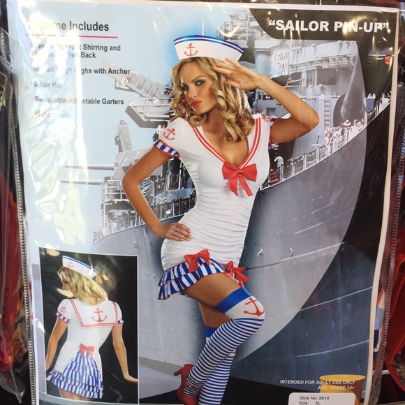 Sailor pin up costume