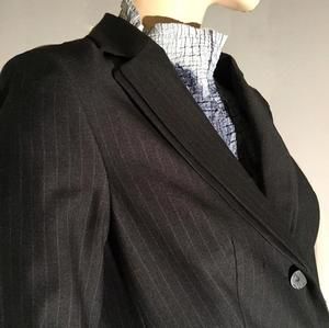 Calvin Klein charcoal gray pinstriped suit jacket -- size 2