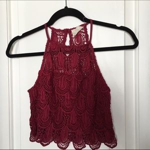 fitted halter- laced crop top (burgundy)
