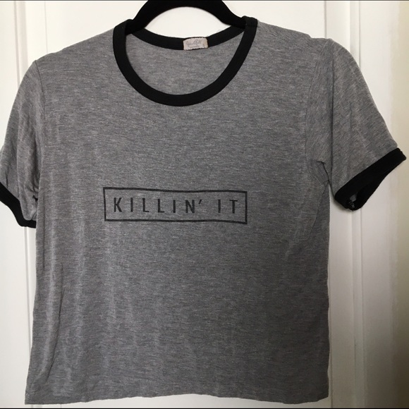 graphic crop tee