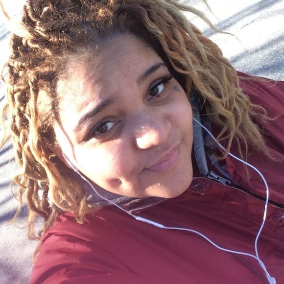 Meet your Posher, Shawnya