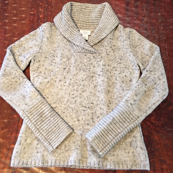 LOFT Sweaters - XS Ann Taylor LOFT Merino Wool Sweater