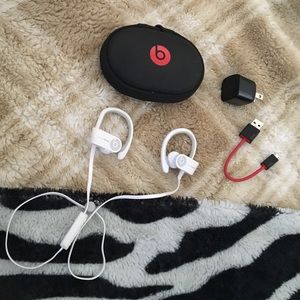Beats by Dre Wireless Headphones