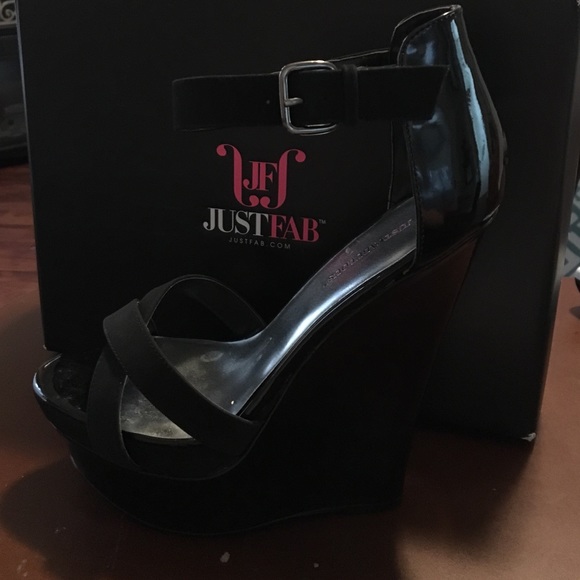 JustFab Shoes - Brand New Size 10 black platforms