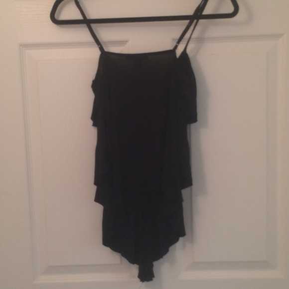 Black flowie tank top size m