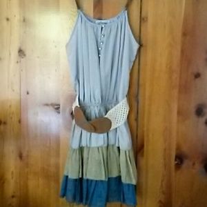 Silky color block tiered dress/detachable belt
