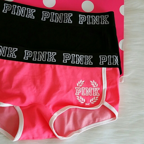 2 New Vs Pink Logo Boyshort Size M .Never worn - Picture 2 of 4