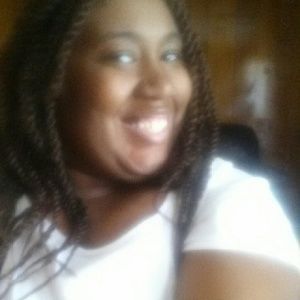 Meet your Posher, Kenisha