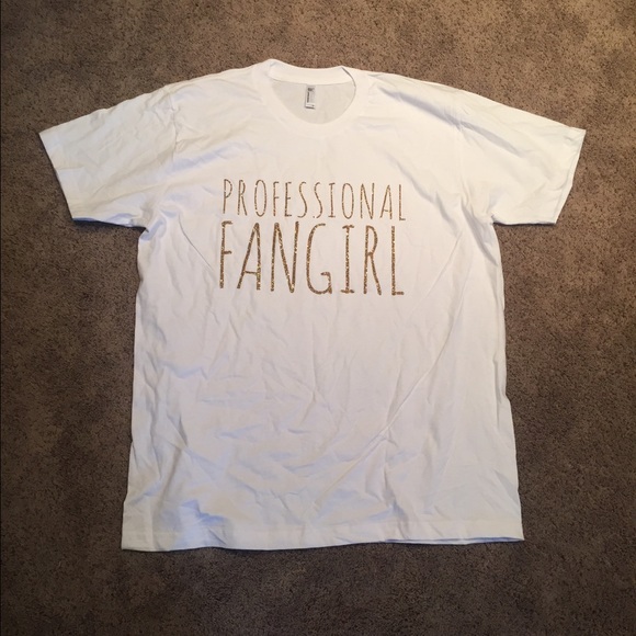 Professional FanGirl T-shirt - Picture 1 of 2